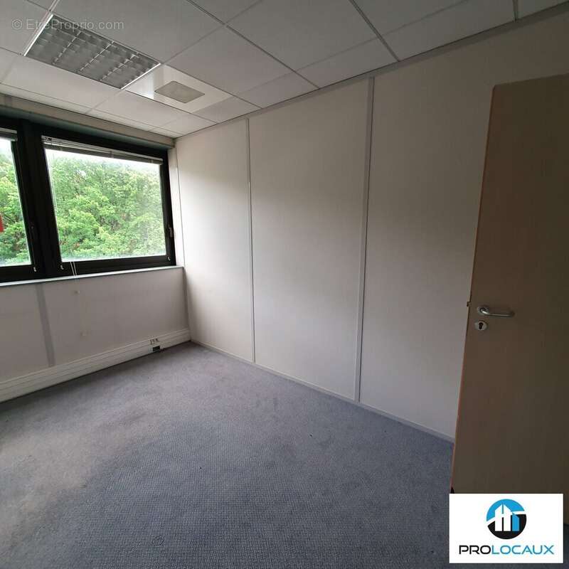 Commerce à SEYSSINET-PARISET