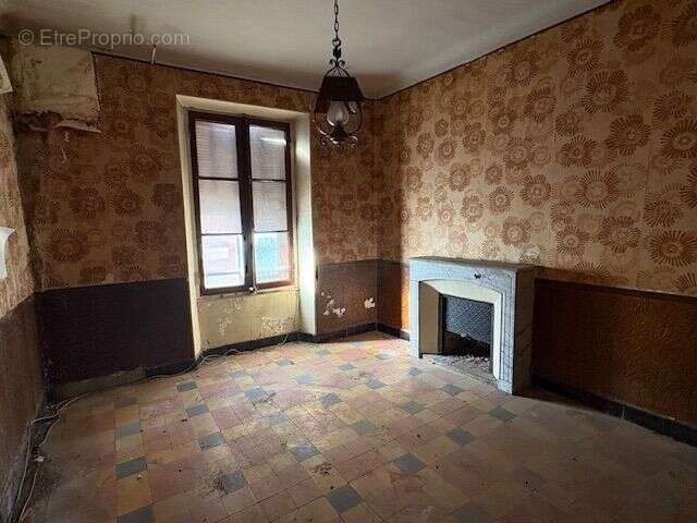 Appartement à SAINT-LAURENT-DU-VAR