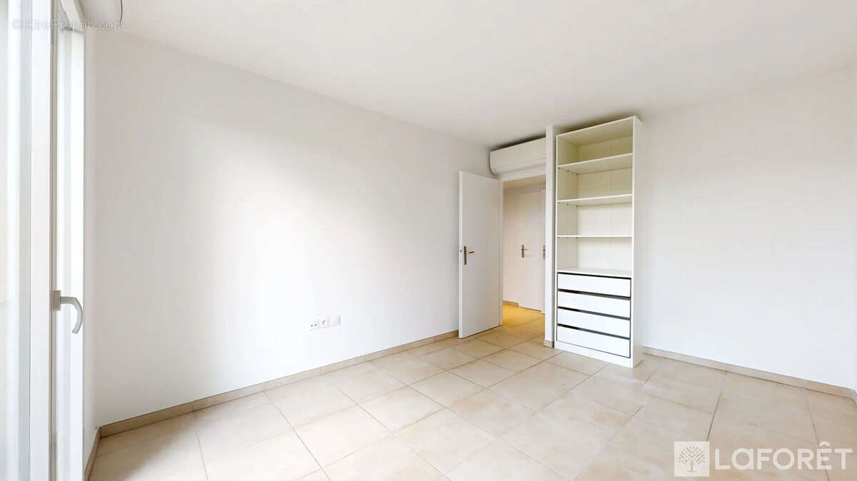Appartement à PUGET-SUR-ARGENS