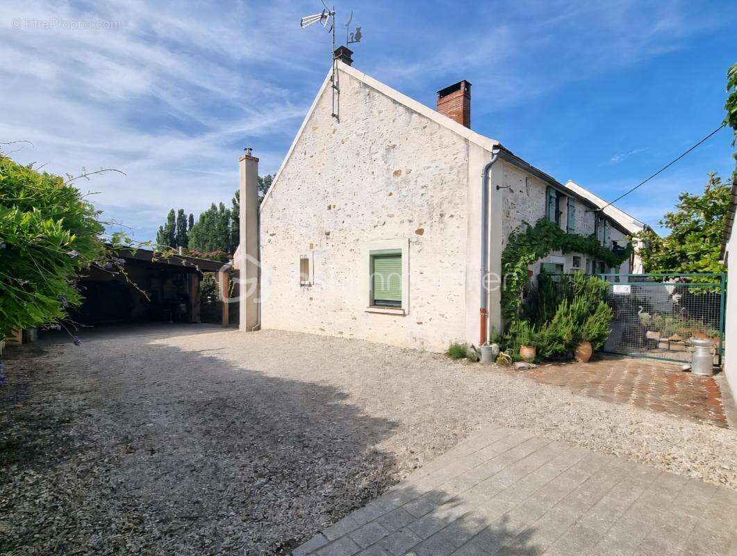 Maison en pierre_ 4 chambres_ jardin ! - photo 3