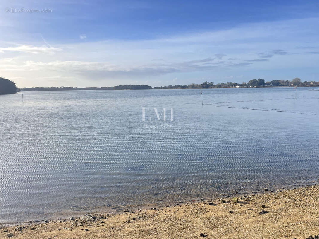 Maison à LOCOAL-MENDON