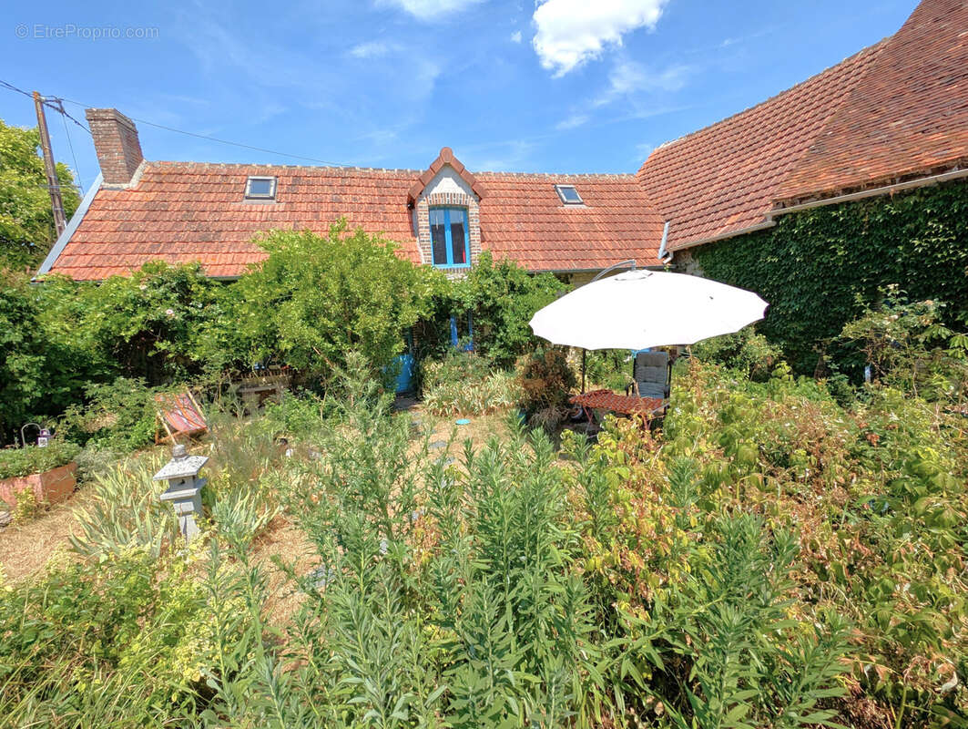 Maison à POILLY-SUR-THOLON