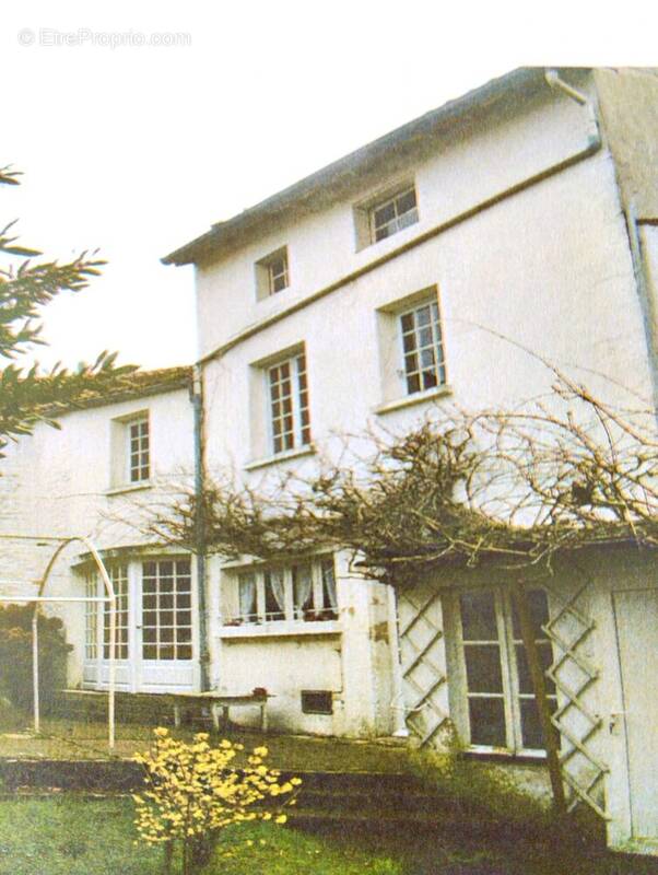 Maison à CHEF-BOUTONNE
