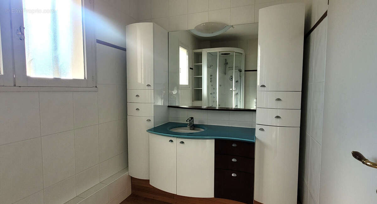 Maison à SAINT-PAUL-TROIS-CHATEAUX