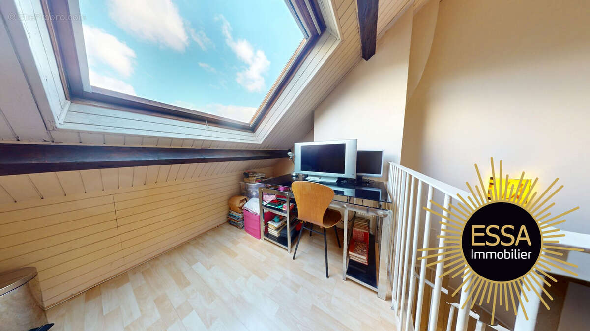 Maison à FEUCHEROLLES