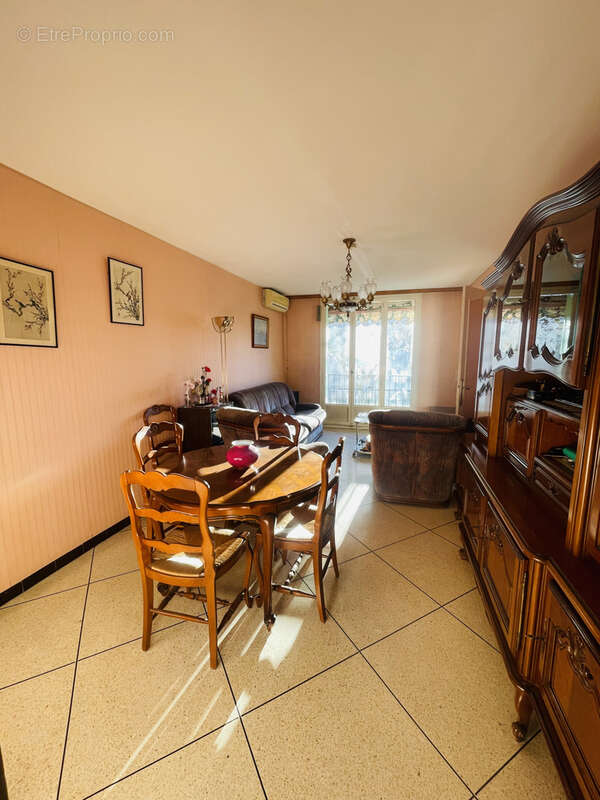 Appartement à MARSEILLE-10E
