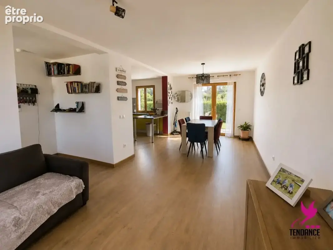Maison familiale au calme, proche du centre et des écoles. - photo 3