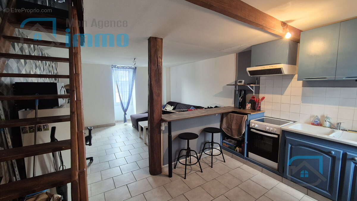 Maison à MEHUN-SUR-YEVRE