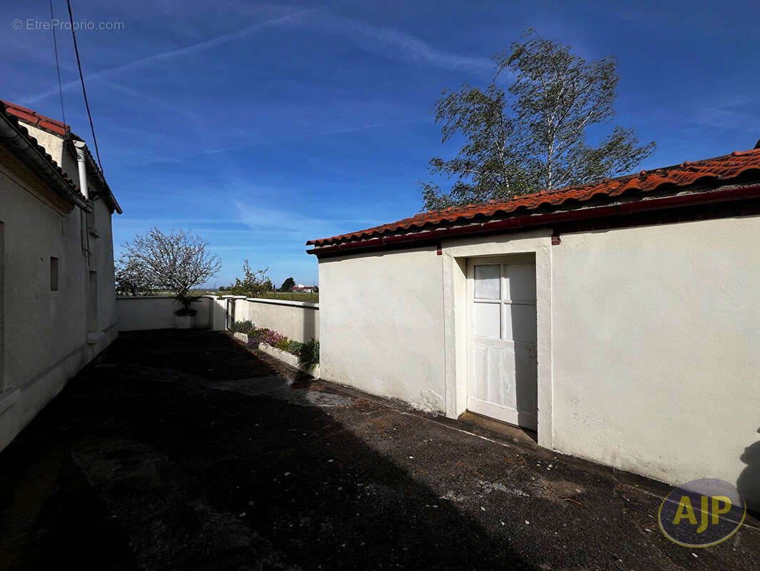 Maison à LE LOROUX-BOTTEREAU