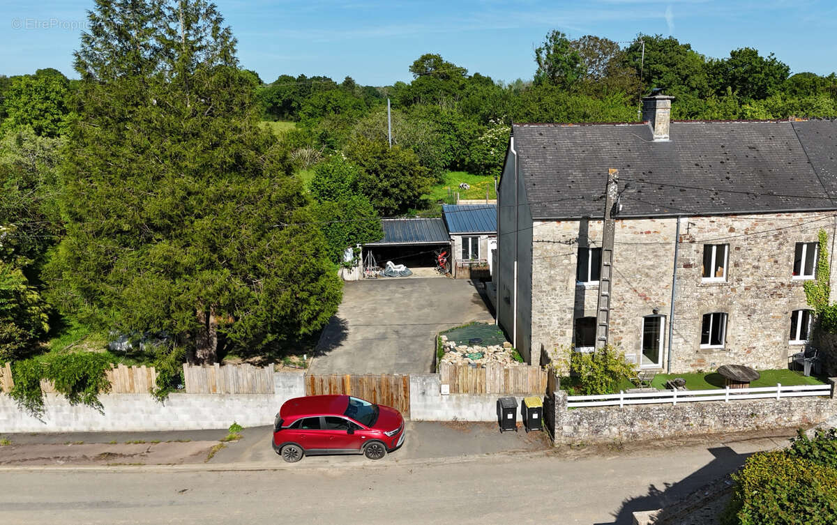 Maison à GOLLEVILLE