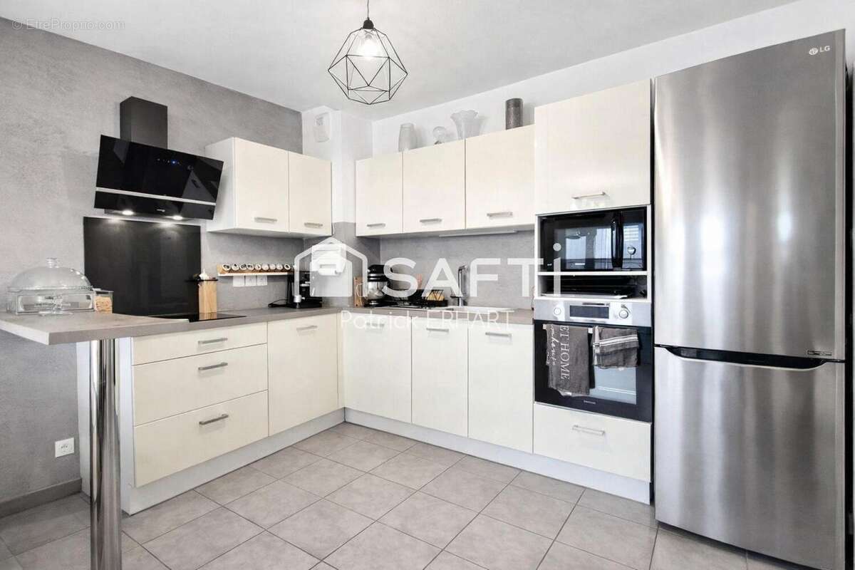 Photo 2 - Appartement à PUGET-SUR-ARGENS