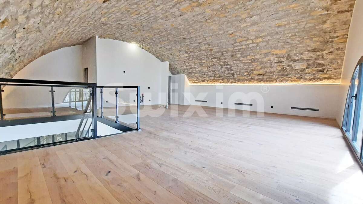 Vaste appartement esprit Loft à Aix-les-Bains - photo 4