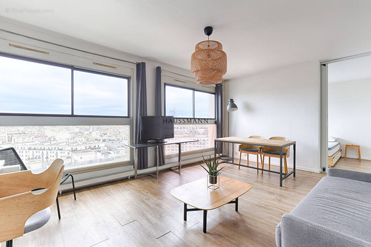 Appartement à PARIS-15E
