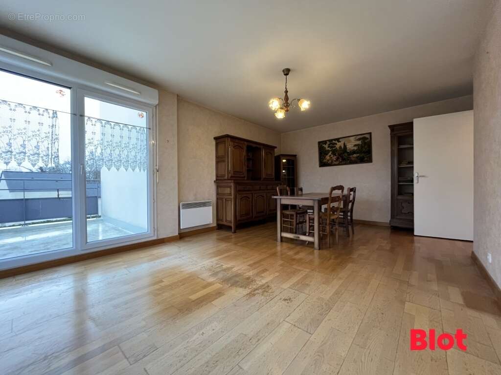 Appartement à MORDELLES