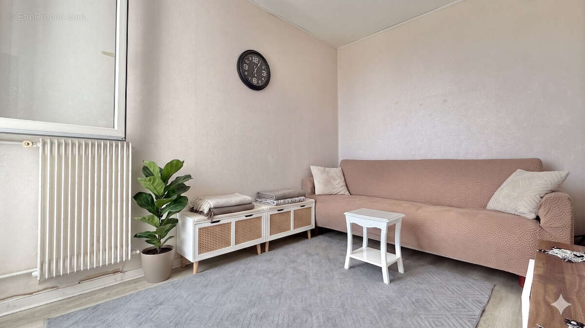 Appartement à CORBEIL-ESSONNES
