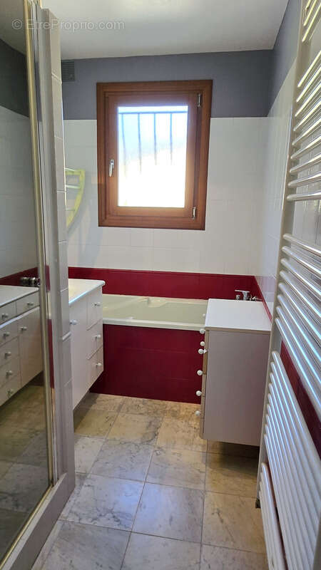 Maison à ORADOUR-SUR-GLANE