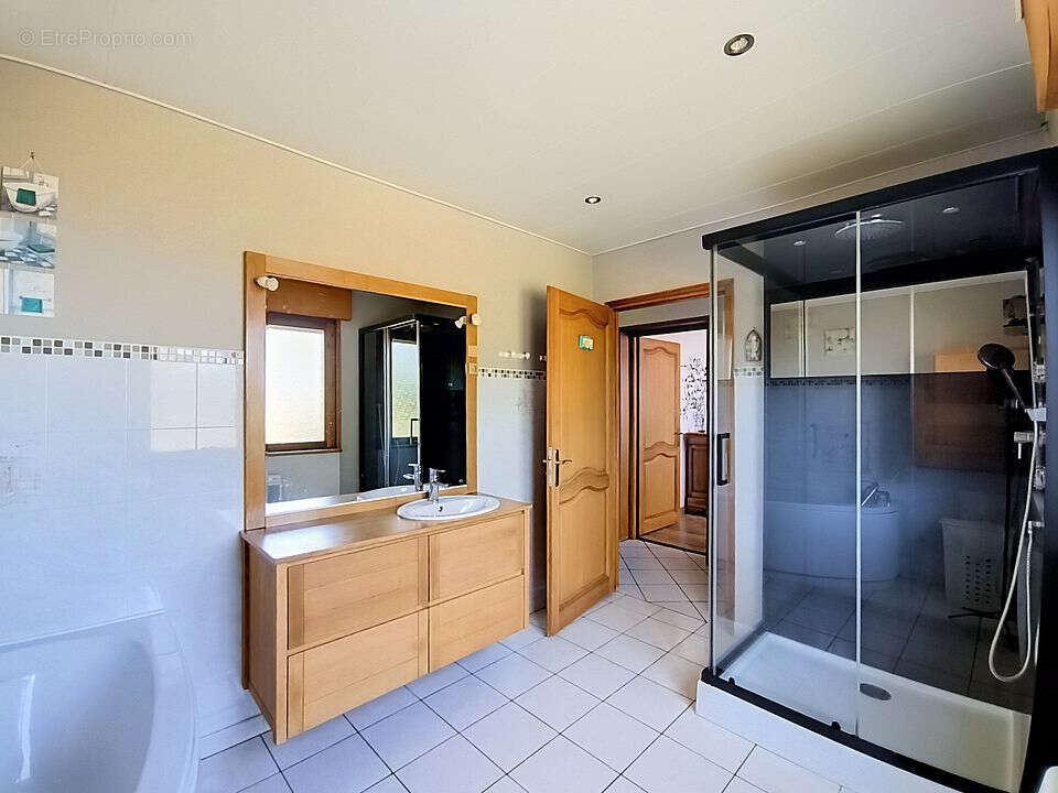 Plain-pied individuel Hergnies 5 pièces 126 m2 potentiel 216 m² - photo 9