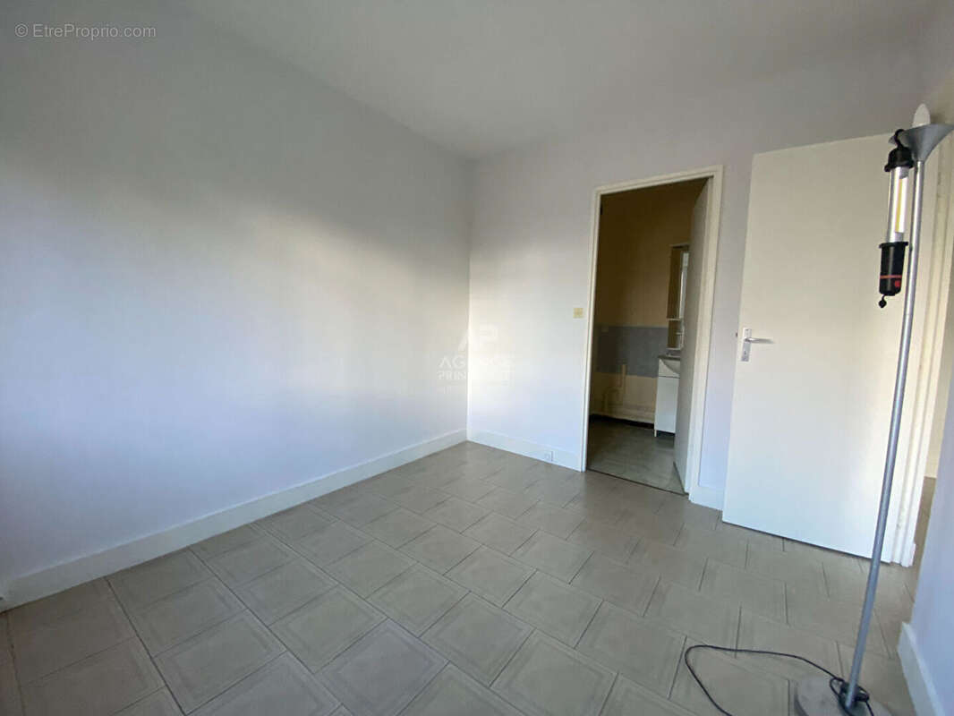 Appartement à NANTERRE