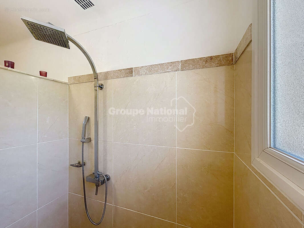 Maison à ROQUEMAURE