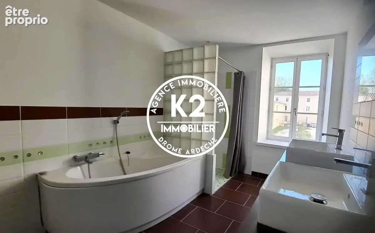 Appartement 4 pièces 109 m² à vendre à Montboucher-Sur-Jabron (26740) - photo 7