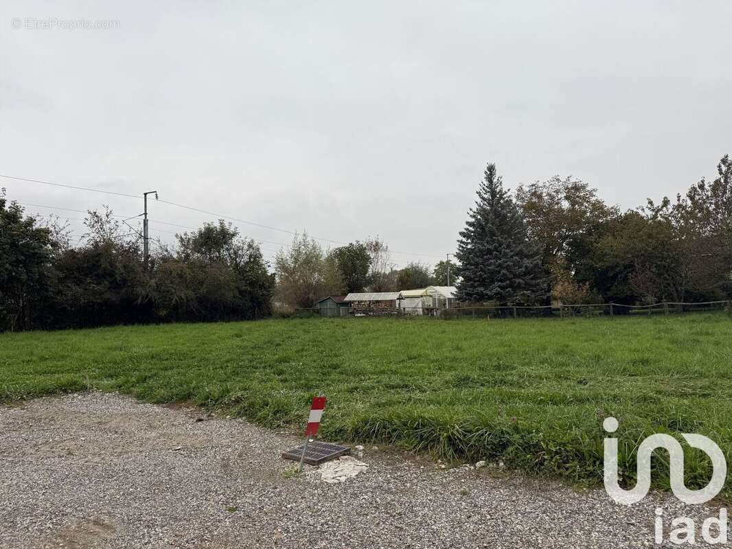 Photo 2 - Terrain à PERS-JUSSY