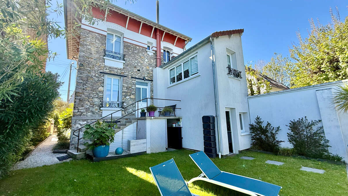 Maison à ENGHIEN-LES-BAINS