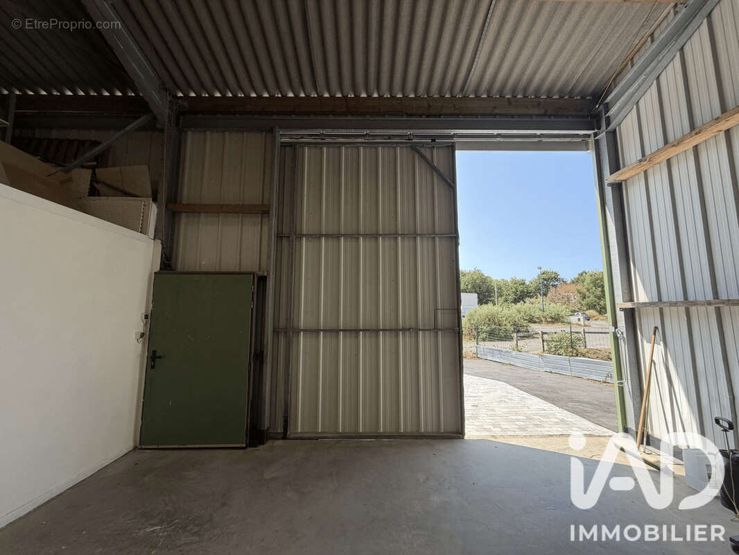 Commerce 250 m² à Merlevenez  - photo 9