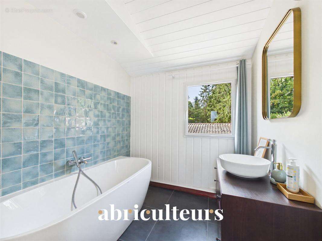 Maison ancienne de charme en parfait état en vente à La Martinière / Le Pellerin (44640) - photo 11