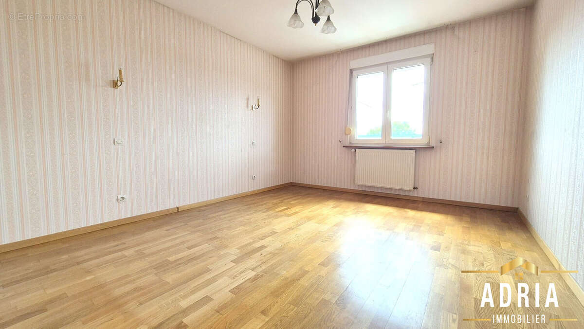 Maison 132 m² à Hettange-Grande  - photo 8