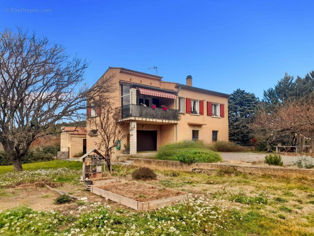 Maison à SAINT-JULIEN