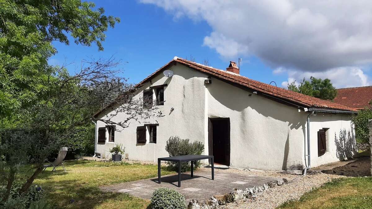 Maison de village en pierre - photo 9