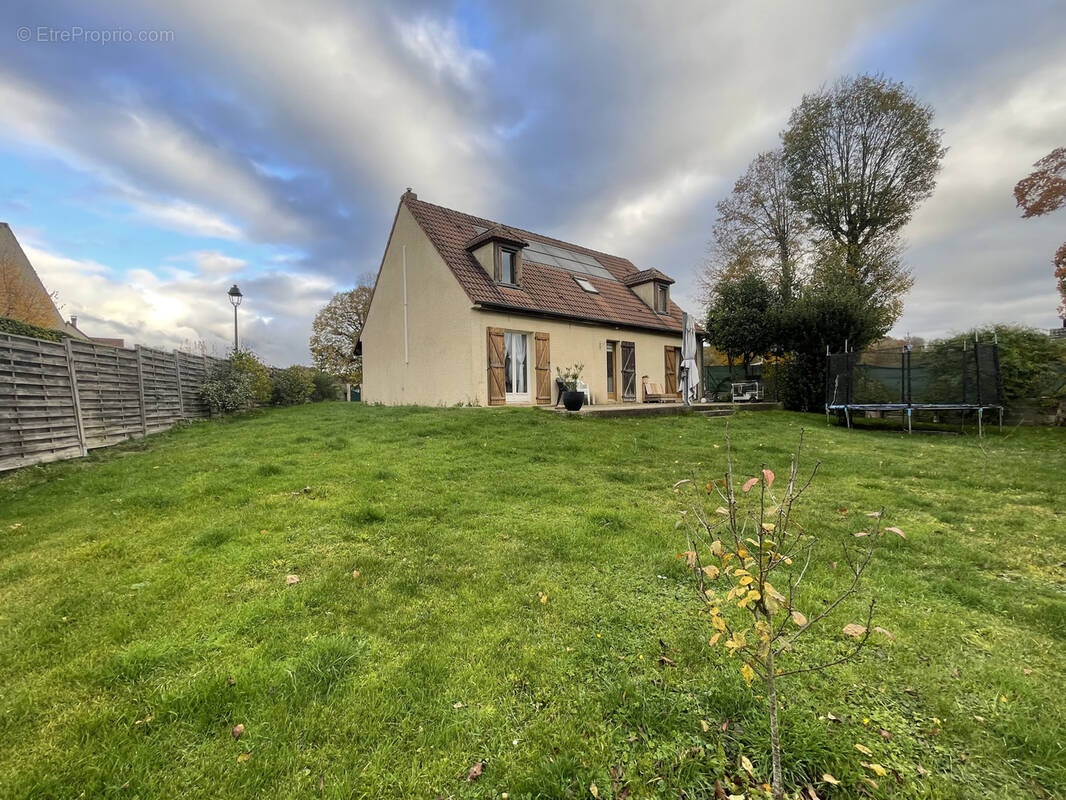Maison à NEUILLY-EN-THELLE