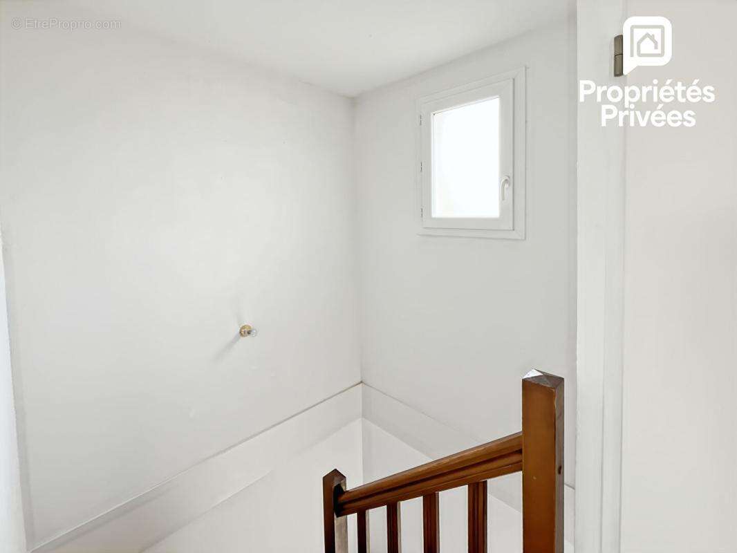 Appartement T3 centre Saint-André-de-Cubzac, aucun travaux , 2 places de parking - photo 12