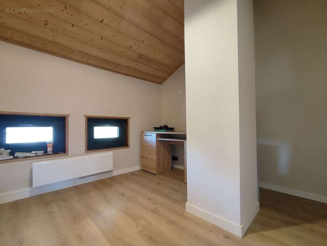 Maison spacieuse de 200 m² à Saint-Paul-en-Chablais - photo 18
