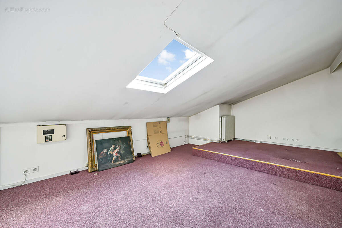 Commerce à PARIS-18E