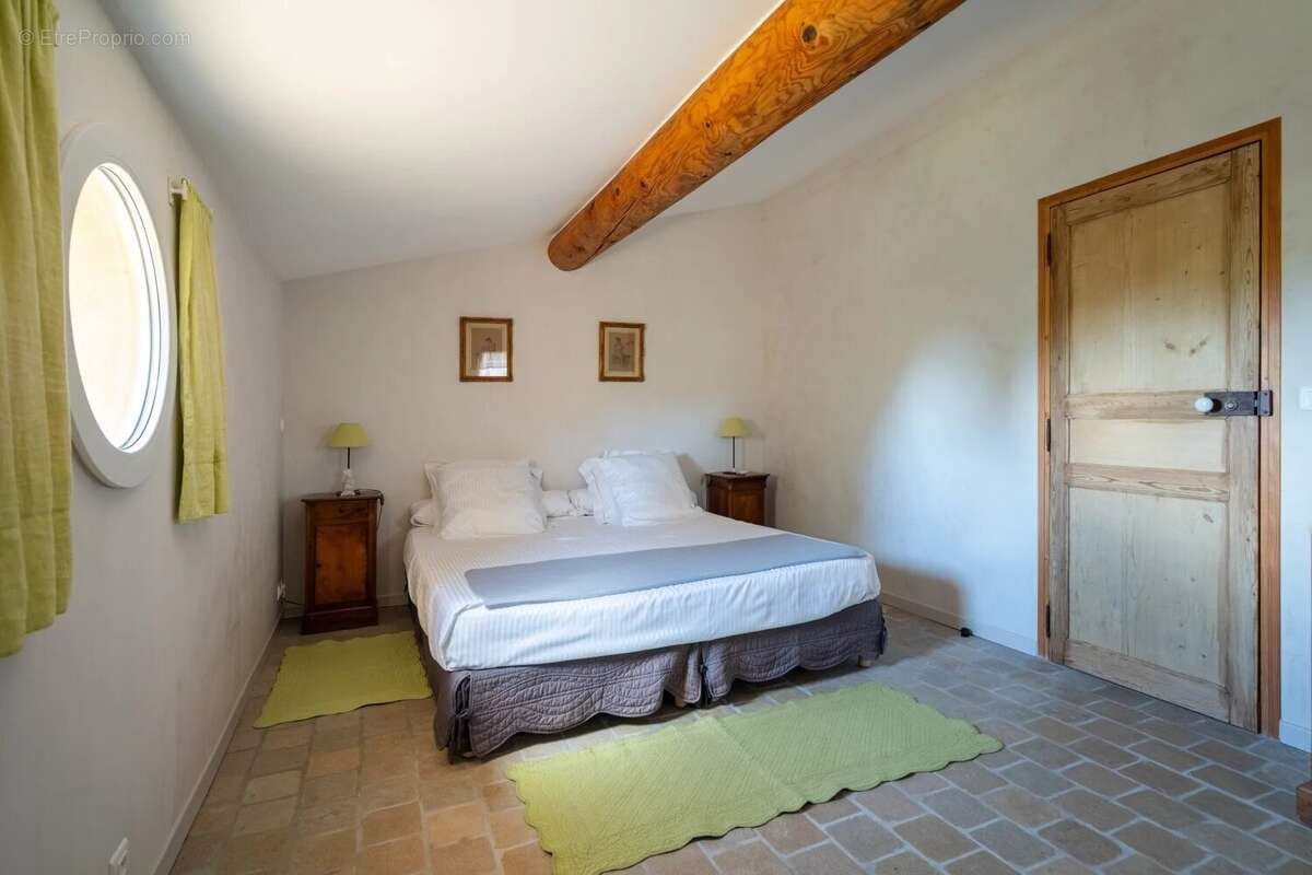 Propriété entre Vaugines et Lourmarin - photo 20