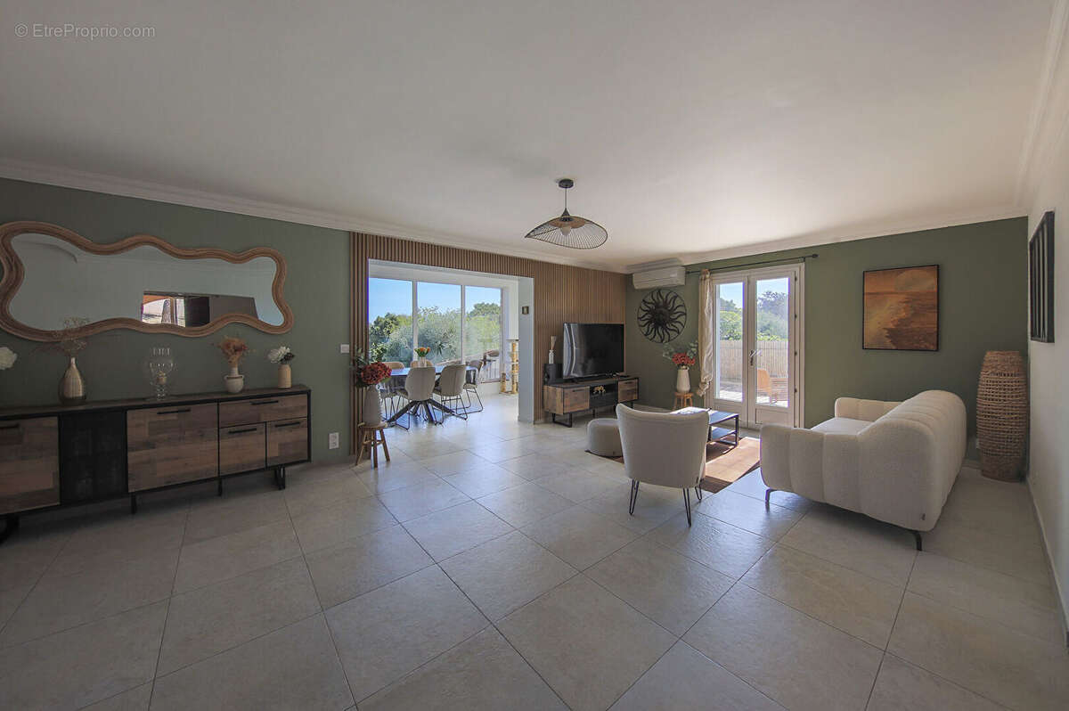 Marine de Davia Villa 7 pièce(s) 200 m2 avec vue mer et piscine - photo 12