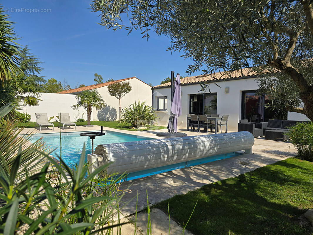 Maison à SAINT-SAUVEUR-D&#039;AUNIS