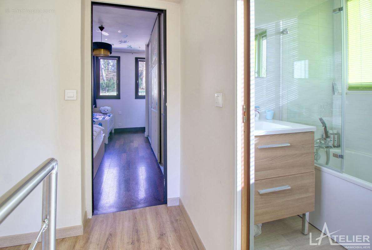 Maison 120 m² à Marly-Le-Roi  - photo 12