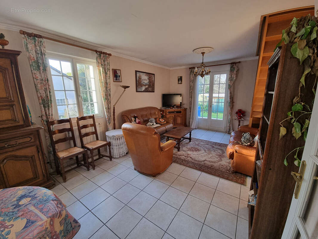 Maison à FOURCHAMBAULT