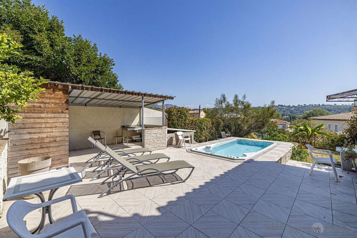 Maison à LA COLLE-SUR-LOUP