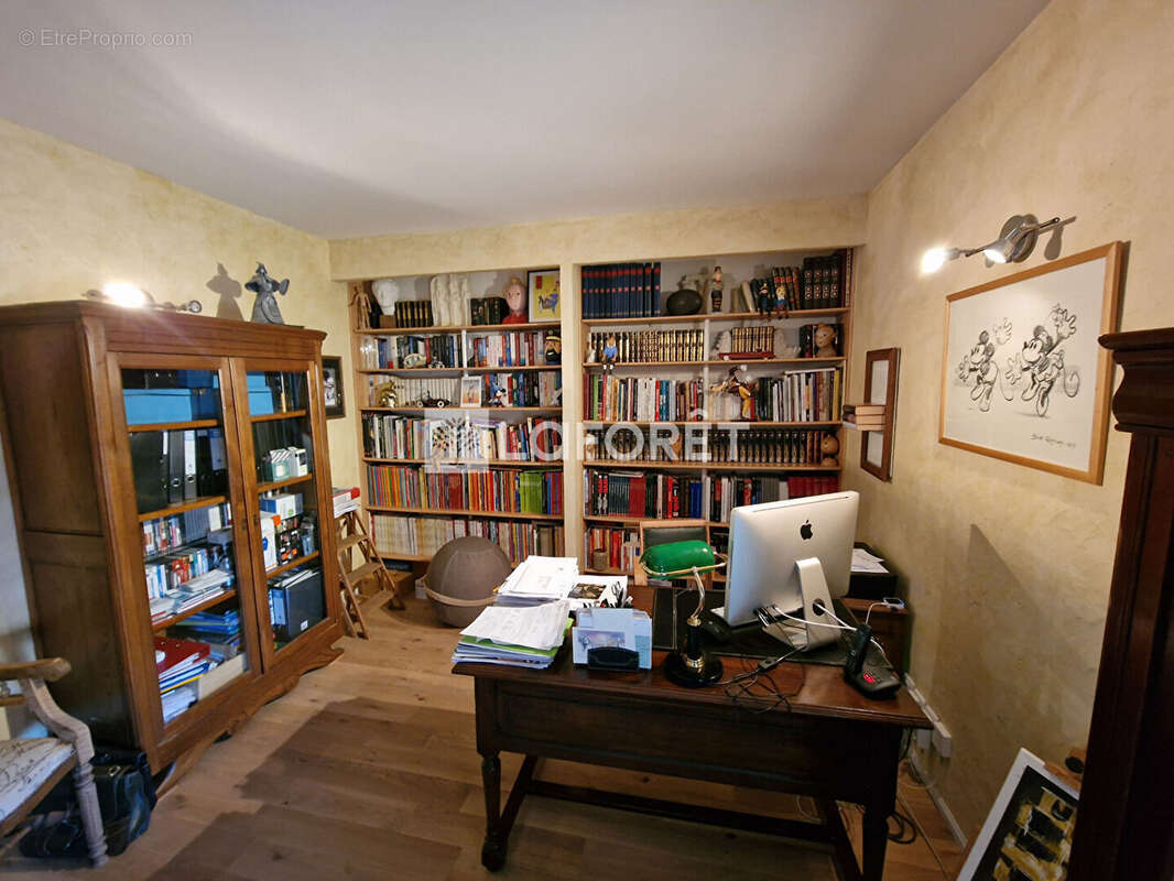 Maison à LUC-LA-PRIMAUBE