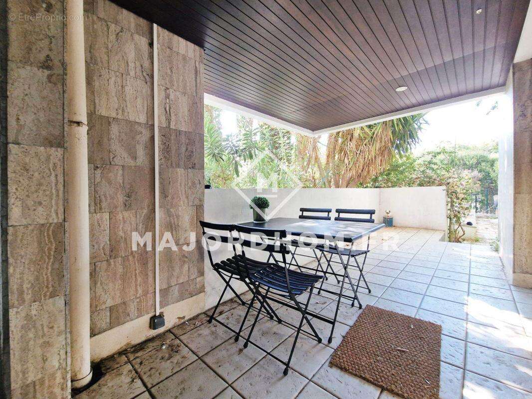 Appartement à MARSEILLE-8E