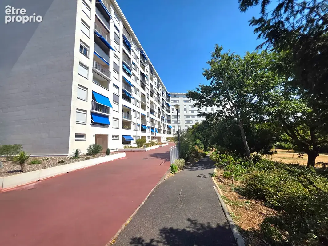 Appartement 71m² à tours - photo 2