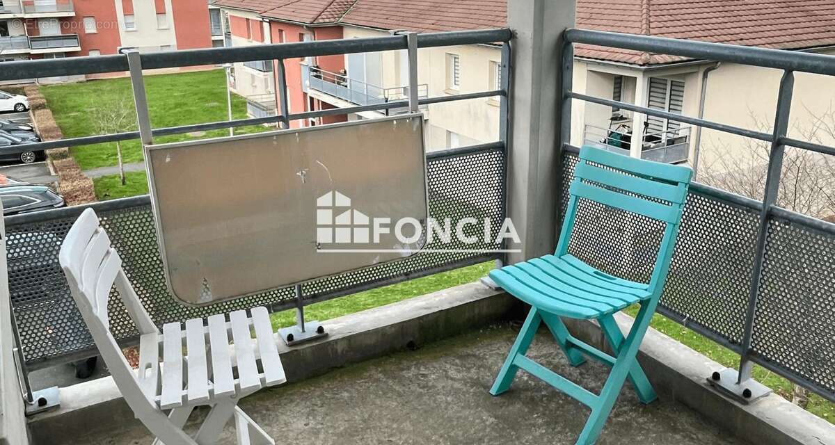 Appartement à AVION