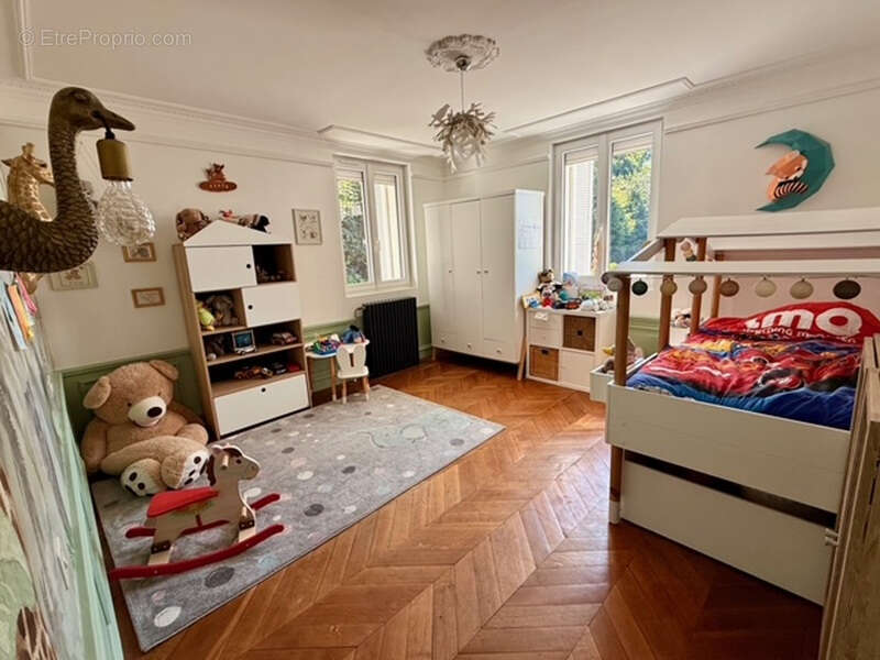 A vendre - Maison  à 3 min de St Romain  - 230 m²  - 3 chambres  - sous-sol complet - photo 13