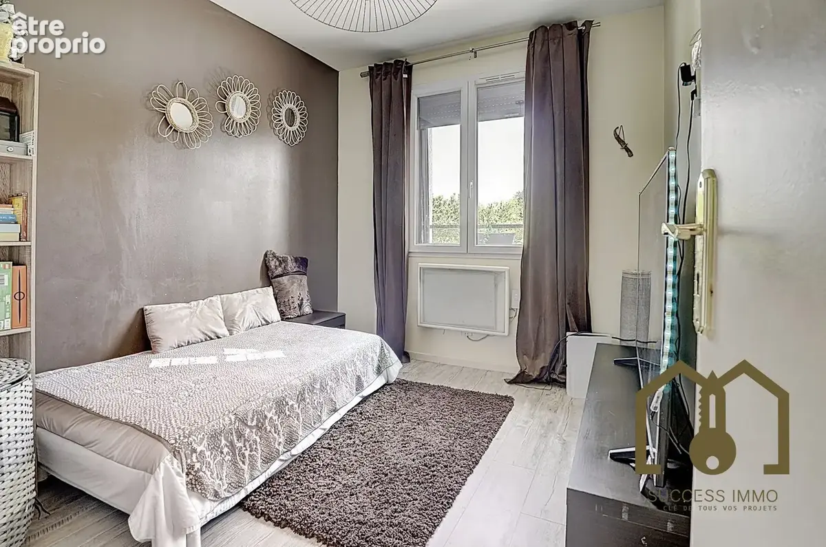 Maison 75 m² à Vaulx-En-Velin  - photo 7