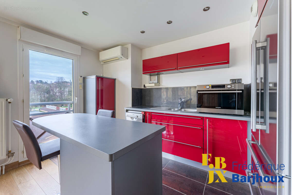 Appartement à FONTAINES-SAINT-MARTIN