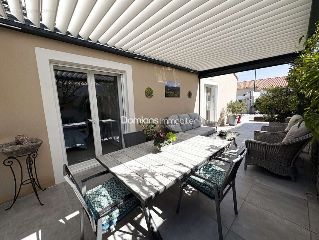 Maison 106 m² à Thuir  - photo 9