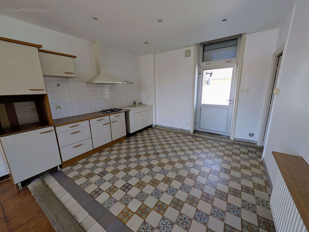 Appartement à LE COTEAU